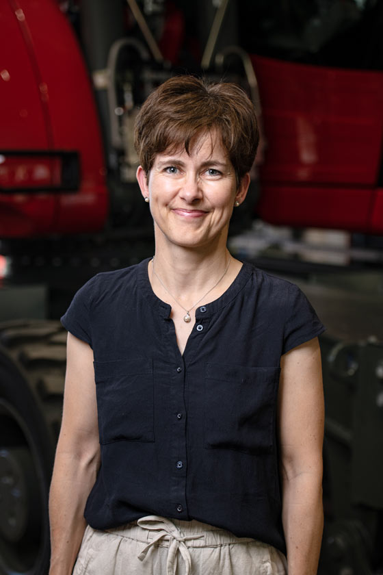 Angela Roth